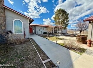 30 E Tognoli Ln, Yerington, NV 89447