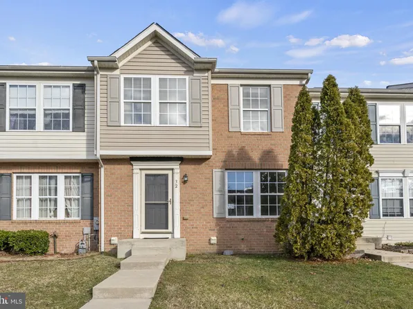 32 Blue Heron Ct, Baltimore, MD 21220