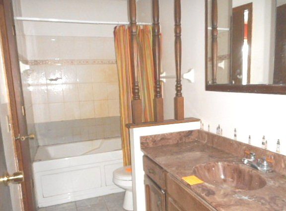 4th image of 2144 Rolling Oaks Dr