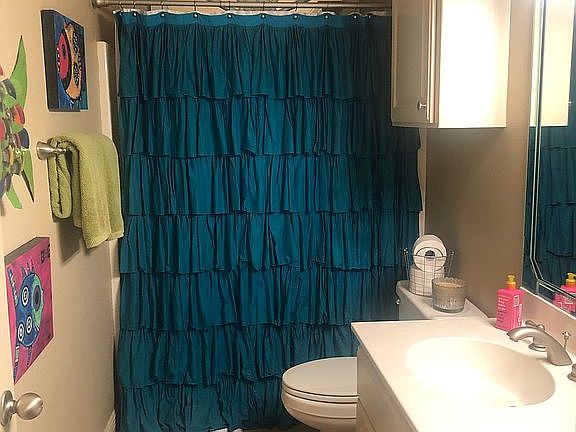 5th image of 413 Halteria Ln Unit E