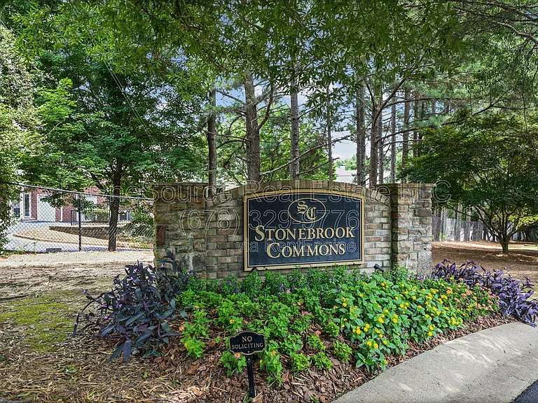 12030 Stone Brook Cv — Photo 34