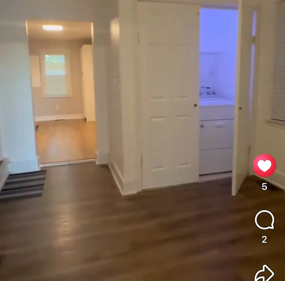 2 bed, 1008 sqft, $1,300 — Photo 2