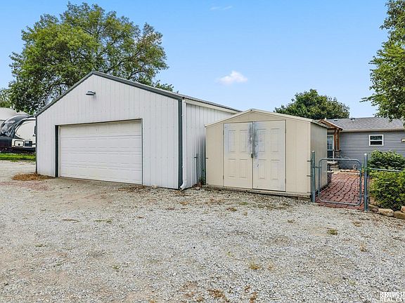 5th image of 1001 9th St
