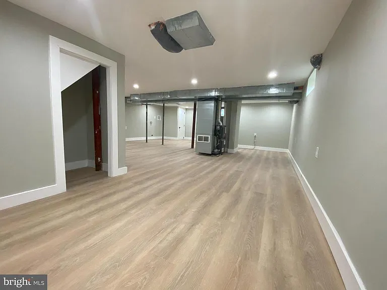 26 Oakland St — Photo 13