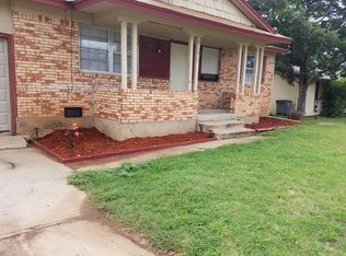 916 SW 35th St, Lawton, OK 73505