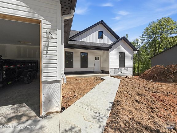 4th image of 220 Quail Run Rd