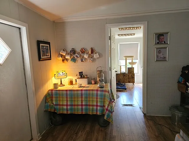 338 Bradley Dr — Photo 7
