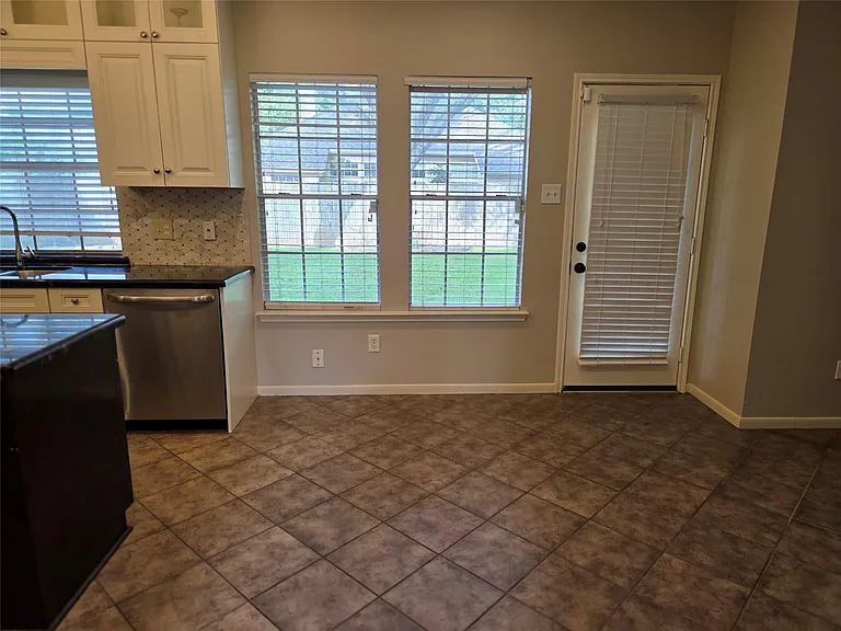 231 Needleleaf Ln — Photo 9