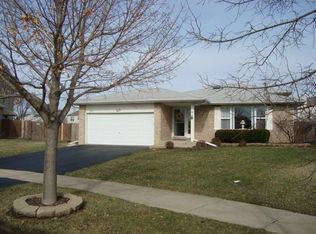 10 Caribou Ct, Bolingbrook, IL
