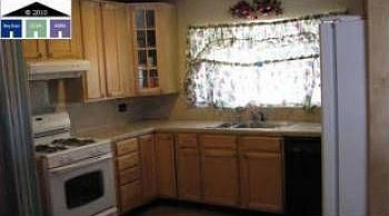 2nd image of 1124 Victory Ln