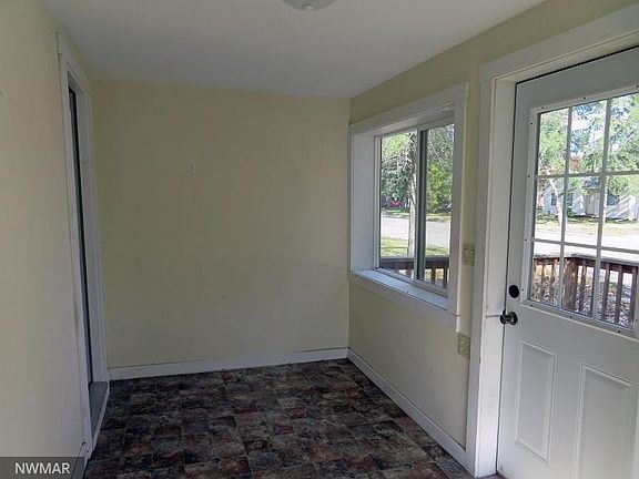 2nd image of 607 State Ave N