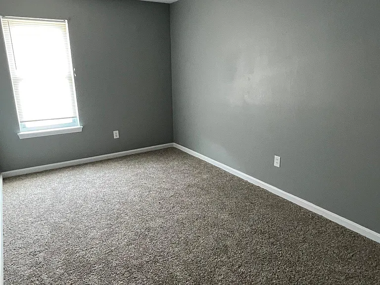 703 Brian Ct — Photo 13