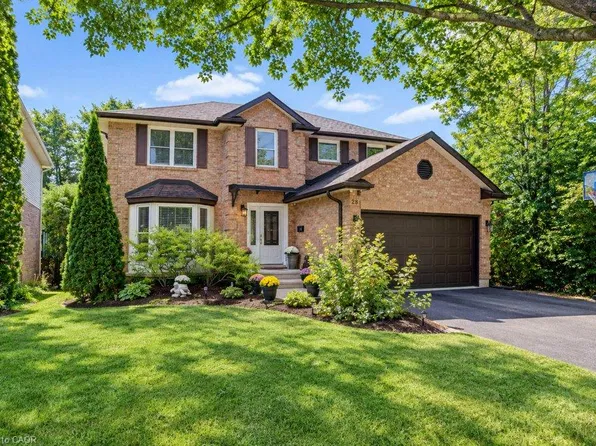 28 Bridlewood Dr, Guelph, ON N1G 4B2