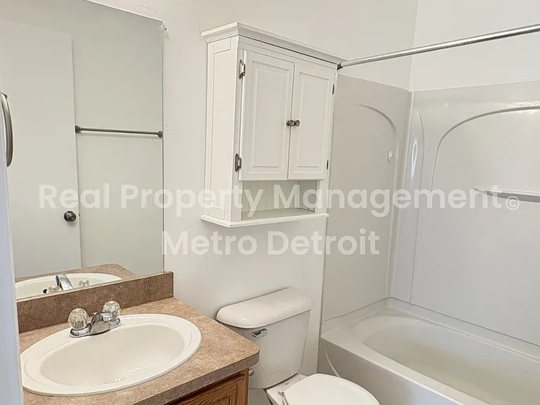 15628 Stone Crossing Dr — Photo 7
