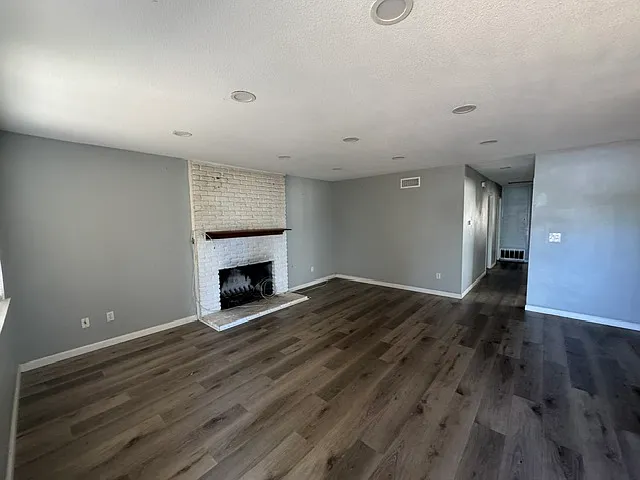 1087 Tranquil Ln — Photo 2