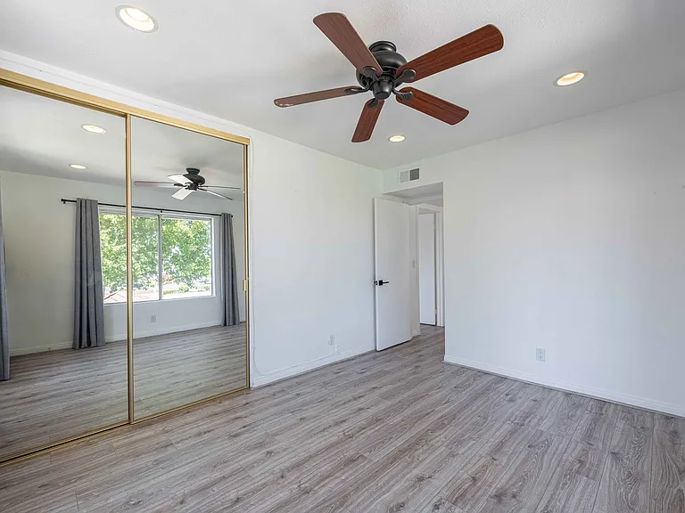 3623 Summershore Ln — Photo 29