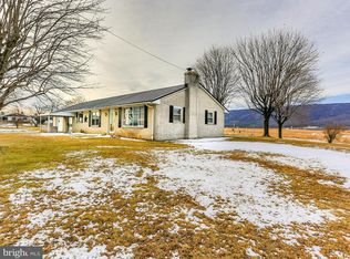 221 Roxbury Rd, Newville, PA 17241