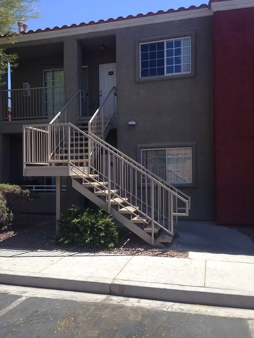 Charming 3-Bedroom, 2-Bath Condo for Rent — Photo 1