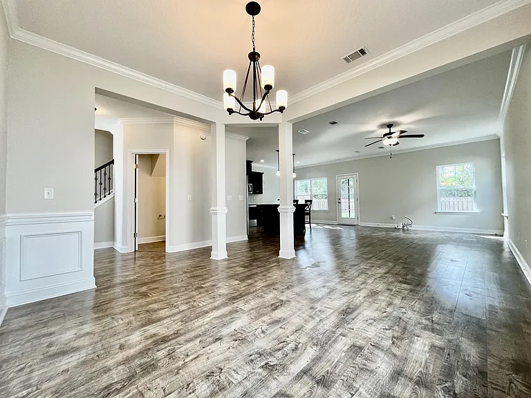 759 Fairview Cir — Photo 6