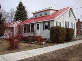 107 Lincoln Ave, Waddington, NY 13694