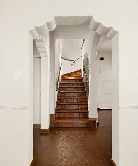 120 S Poinsettia Pl — Photo 4