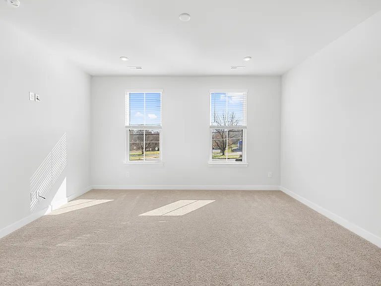 2833 Statesville Ave — Photo 5