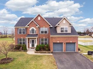 2613 Inwood Dr, Adamstown, MD 21710