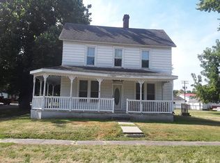 125 NE 3rd St, De Land, IL 61839