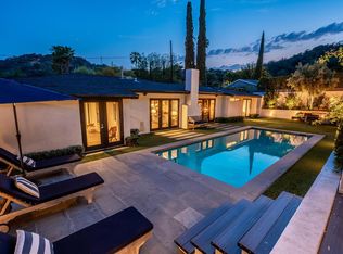 8147 Amor Rd, Los Angeles, CA 90046