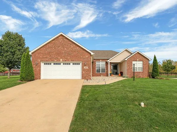 300 Weldon Springs Rd, Monticello, IL 61856