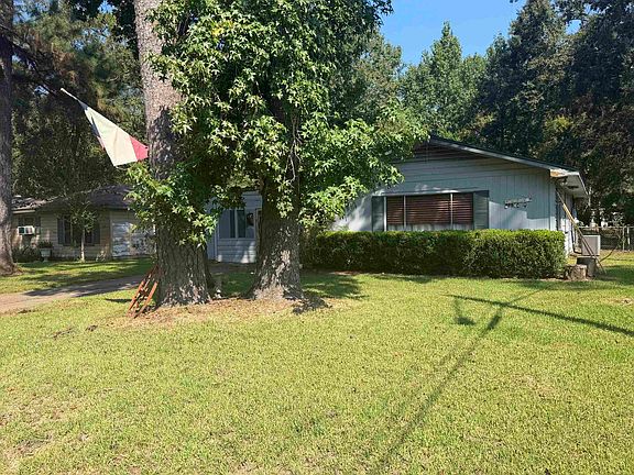 2nd image of 7170 Lewis Dr