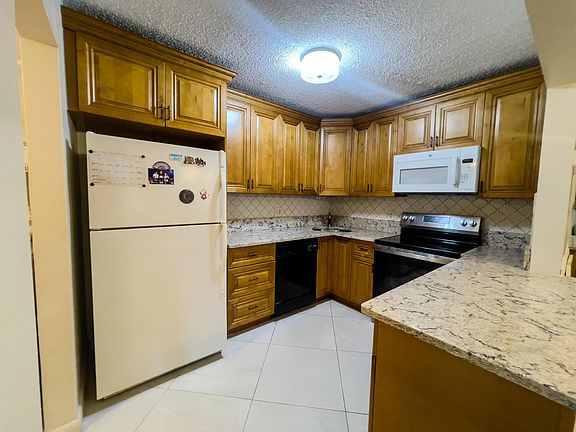 3rd image of 309 Pine Ridge Circle #A-1