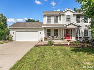 11144 Creekside Ct, Allendale, MI 49401