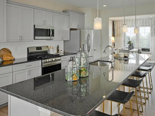 12129 American Chestnut Rd, Bowie, MD 20720