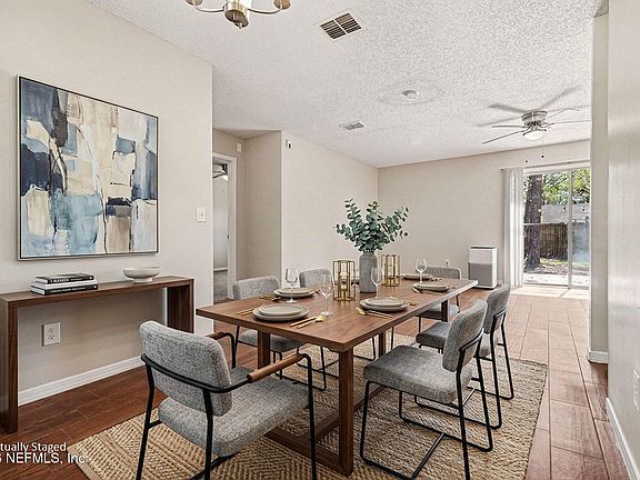 3rd image of 2709 PINEWOOD Boulevard N