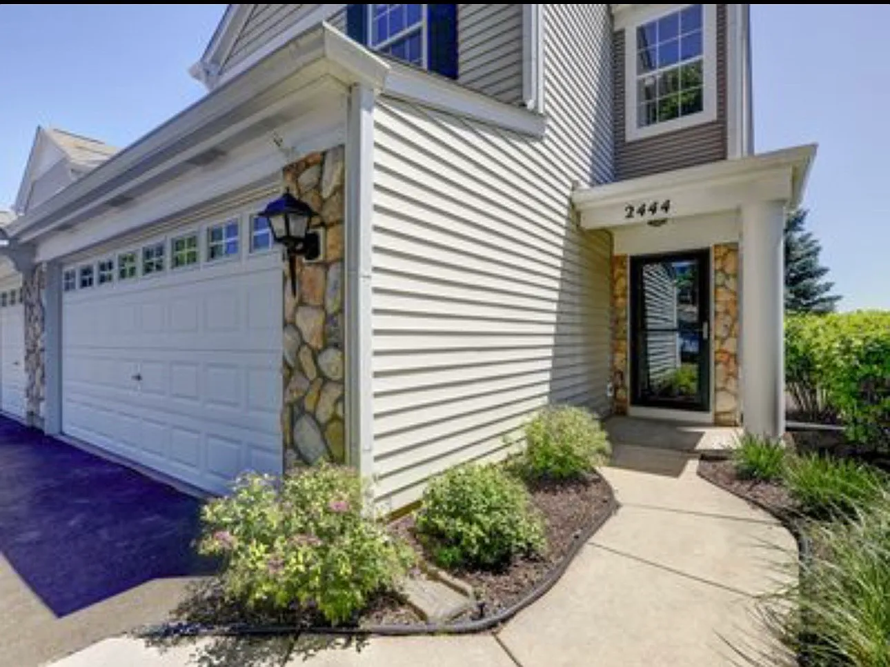 2 bed, 1470 sqft, $2,850 — Photo 3