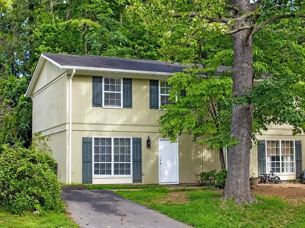 117 Longwood Dr #B, Charlottesville, VA 22903