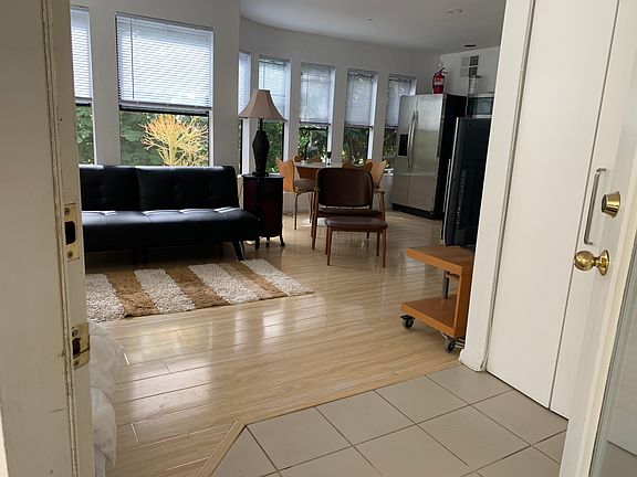 3rd image of 28215 Via Acero St #1