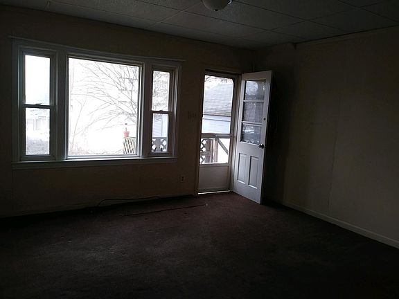 5th image of 537 E Portage Trl #B