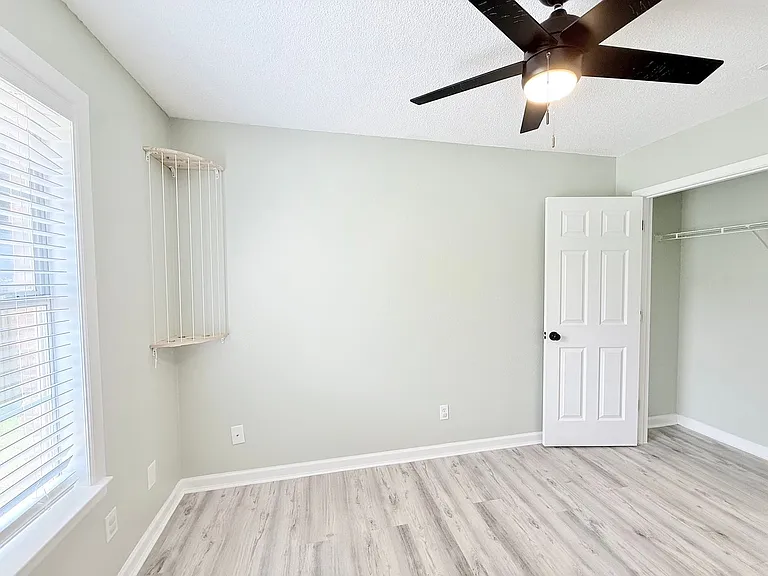 4993 Mayo Cir — Photo 10