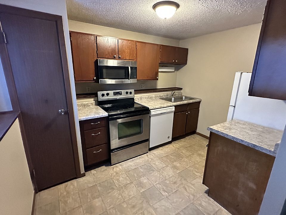 1st image of 1510 Terrace Dr APT D