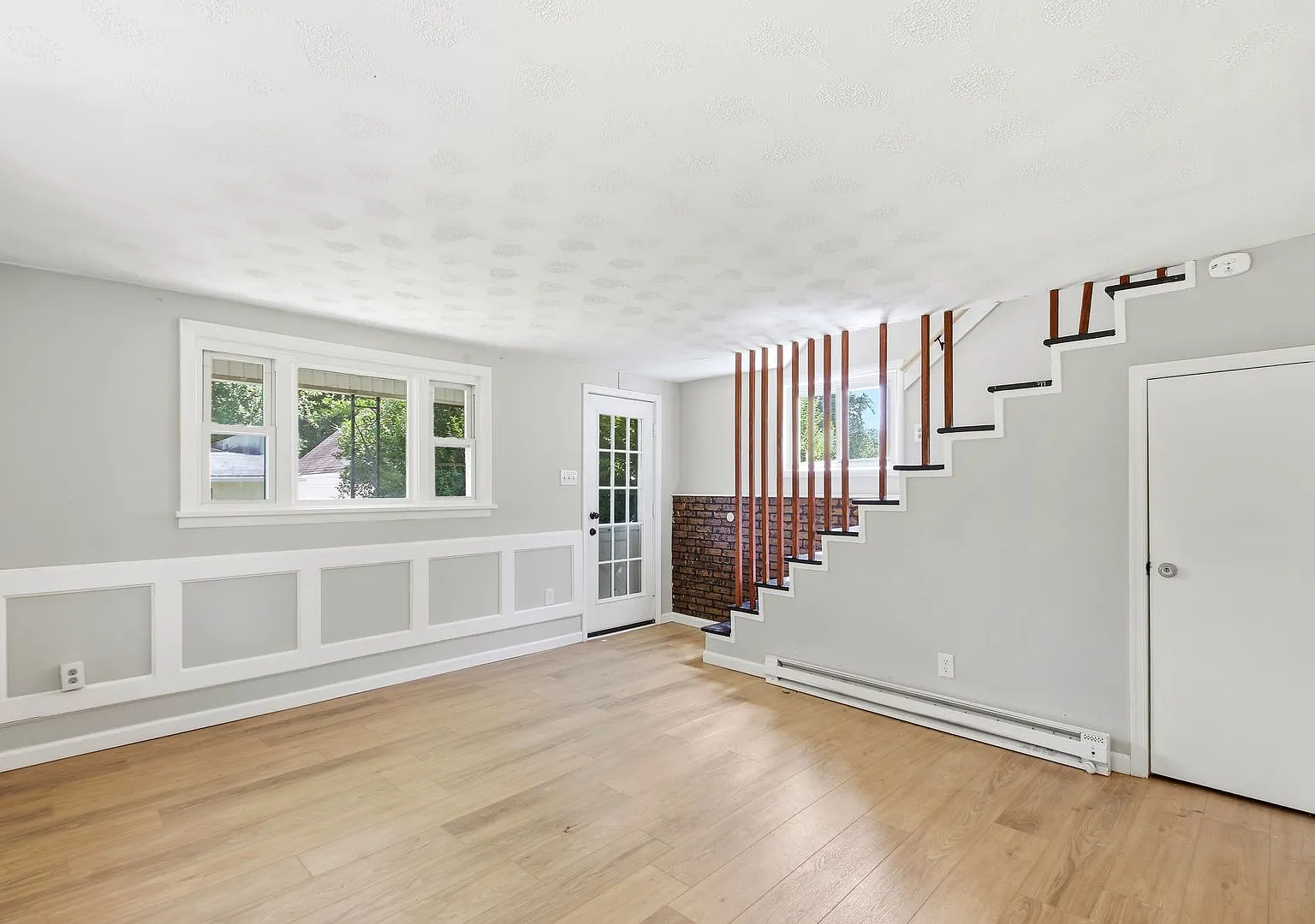 606 Meadow Ave — Photo 3