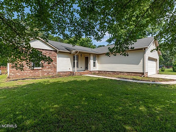 3rd image of 436 Candlewood Dr