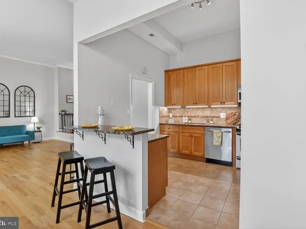 10862 Bucknell Dr APT 301, Silver Spring, MD 20902