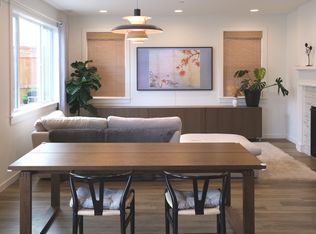 17333 SW Berry Ln, Beaverton, OR 97007