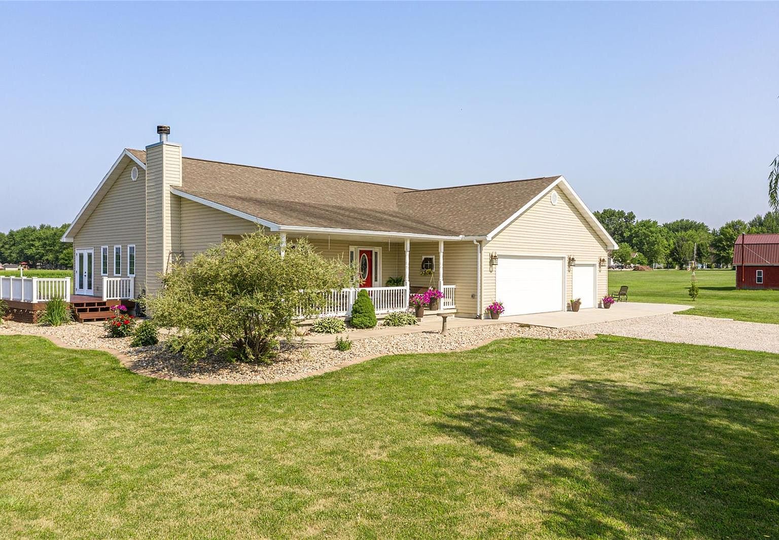 824 East St, Taylor Springs, IL 62089 Zillow