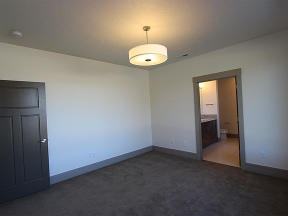 4th image of 1271 E Lone Creek Dr #1