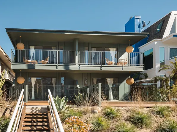 4627 Park Dr, Carlsbad, CA 92008