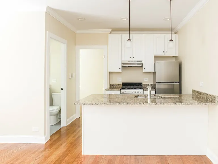 Junior One Bedroom Kitchen
