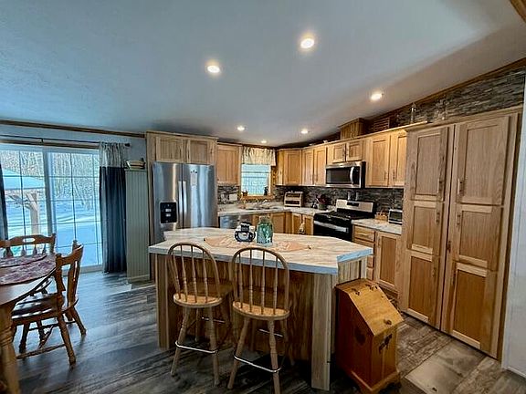 2nd image of 25 N Greenridge Heights